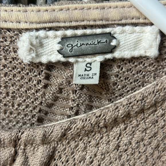 Gimmicks by BKE Tan and Brown Long Sleeve Top - Picture 2 of 8